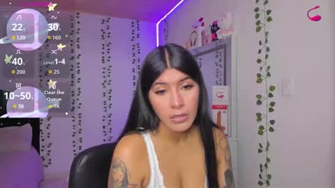 Snapshot of nikibryce_ chatting on October 24, 1:56 am Niki online show from October 24, 1:56 am