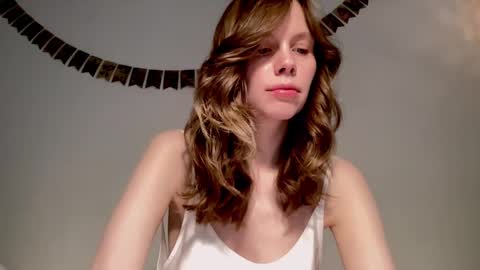 Nikki online show from February 2, 10:13 am