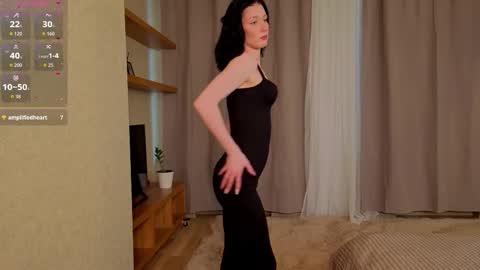 nikky online show from February 23, 8:25 am