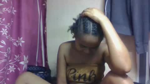 nilah online show from December 1, 1:25 pm