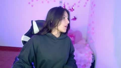 nina__777 online show from December 17, 11:36 am