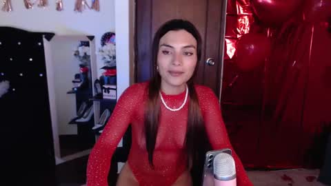 Snapshot of nina_paige chatting on February 18, 5:31 am nina online show from February 18, 5:31 am