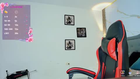 N I N A  online show from February 17, 8:08 pm