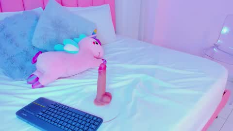 Nina online show from November 5, 8:36 pm