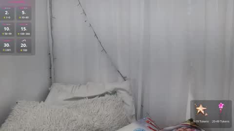 Ninaa fox online show from December 15, 5:18 pm