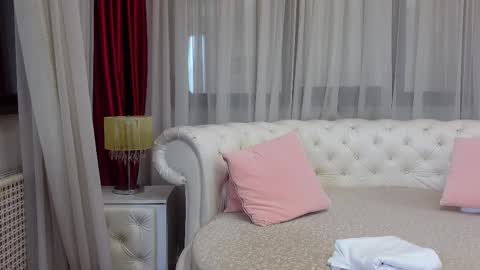 NinaCrystal online show from March 11, 7:57 am