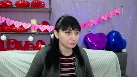 ninaflawlees online show from February 9, 7:09 pm