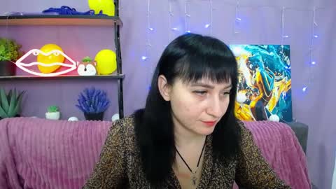 ninaflawlees online show from January 24, 8:00 pm