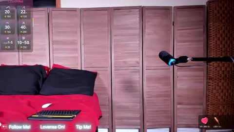 ninariveraxo online show from February 18, 5:17 am