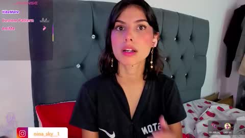 ninasky19 online show from November 12, 8:51 pm