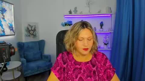 ninastarle online show from November 9, 4:52 am