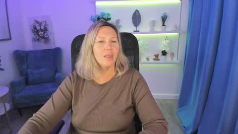 ninastarle online show from September 13, 11:29 am