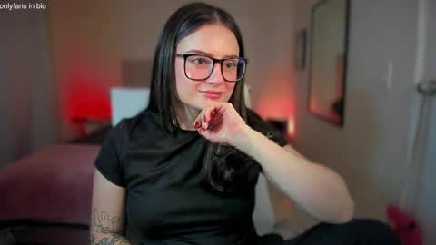 ninavolkov online show from March 7, 9:38 pm