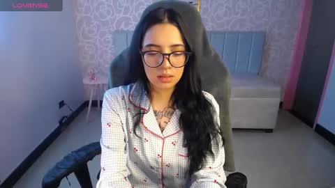 Ninfa  online show from January 25, 11:13 am