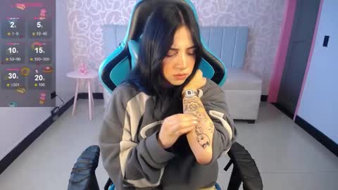 Ninfa  online show from February 10, 11:04 am