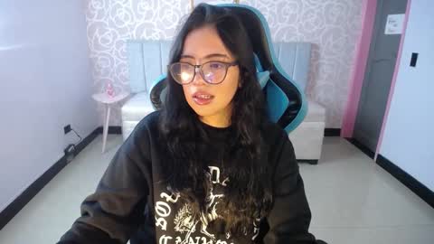 Ninfa  online show from February 20, 11:09 am