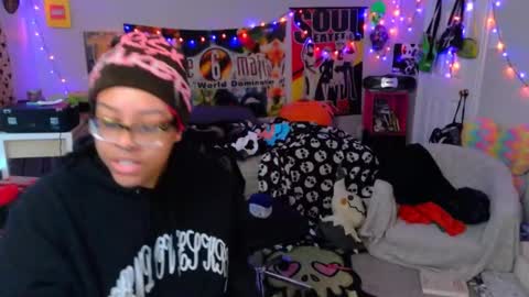 kiwi online show from October 8, 12:42 pm