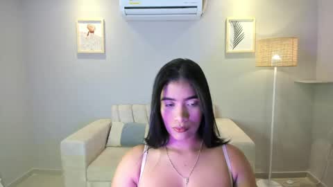 Noemy online show from May 25, 2:38 pm