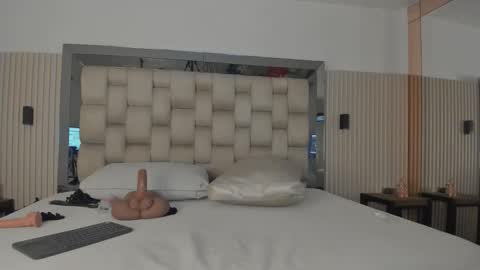  NOAH  online show from February 27, 11:54 am