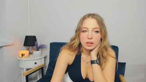 noahpretty online show from October 28, 4:35 pm