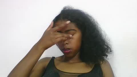 noelina online show from March 1, 9:31 am