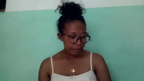 noellah online show from March 6, 3:35 pm