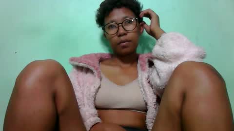 noellah online show from September 29, 5:34 am