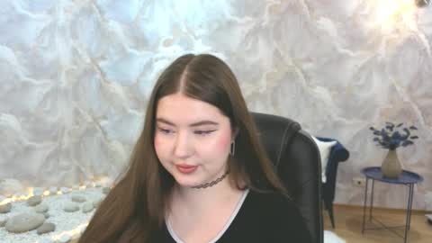 noirwhisper online show from February 23, 6:40 pm