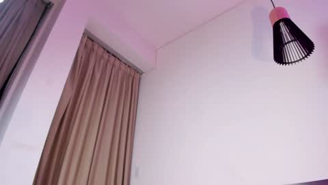 Nora Da Silva online show from January 19, 12:17 am