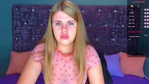 Nora online show from September 29, 2:27 am