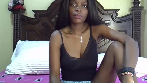 Snapshot of norah_pure chatting on October 21, 11:58 am norah_pure online show from October 21, 11:58 am