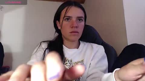 noreen_ online show from November 27, 6:55 pm