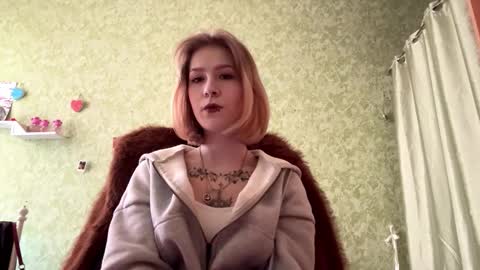 Amelia online show from March 10, 3:05 pm