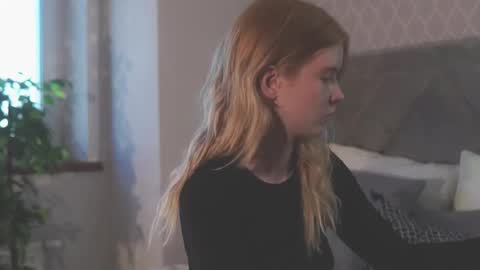 Gracia    150  online show from September 13, 10:56 am