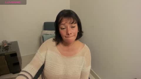 nuit_rose online show from February 2, 2:54 am