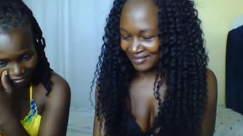 nutgal online show from October 25, 8:11 am