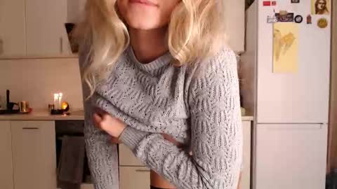 oatmilk7 online show from February 21, 10:32 pm