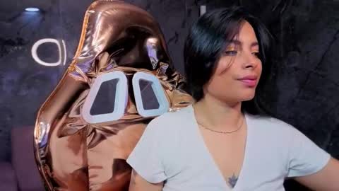 odette_b online show from November 16, 3:19 am