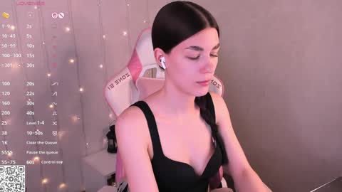 KAYA. online Tu We Th Fr Sa 0100AM - 0800AM Time zone of Germany Munich online show from April 10, 6:30 am