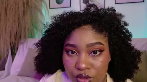 Snapshot of ohrianagibson chatting on October 7, 2:27 am  g  online show from October 7, 2:27 am