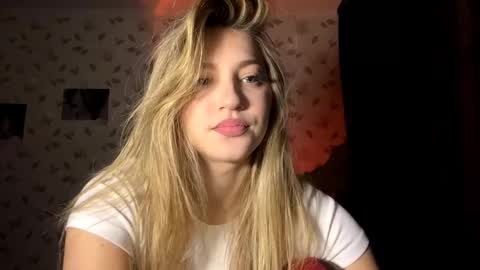 Kem online show from November 4, 3:28 pm