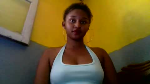 olinah610 online show from February 19, 8:03 am