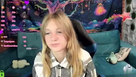 Snapshot of olisa_fox chatting on October 22, 10:48 pm Olisa fox online show from October 22, 10:48 pm