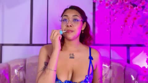 olive  online show from October 9, 7:12 am