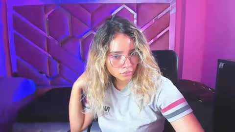  OLIVIA  online show from February 19, 3:06 am