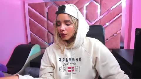  OLIVIA  online show from March 2, 3:34 am