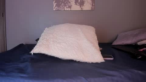 Olivia online show from October 10, 4:01 pm