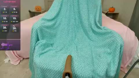 Olivia Hi guys Follow me  online show from November 3, 12:14 am