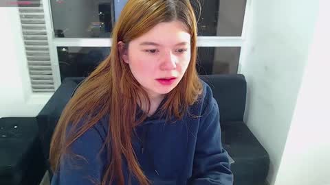 olivia_martine online show from December 23, 6:00 am