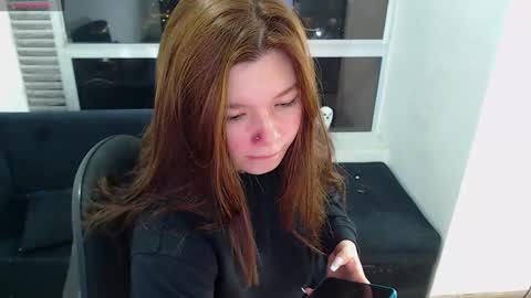 olivia_martine online show from January 14, 3:22 am